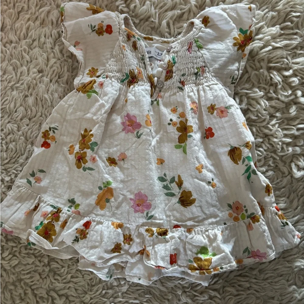Zara | Bundle of 4 girls items | 12 - 18 mos